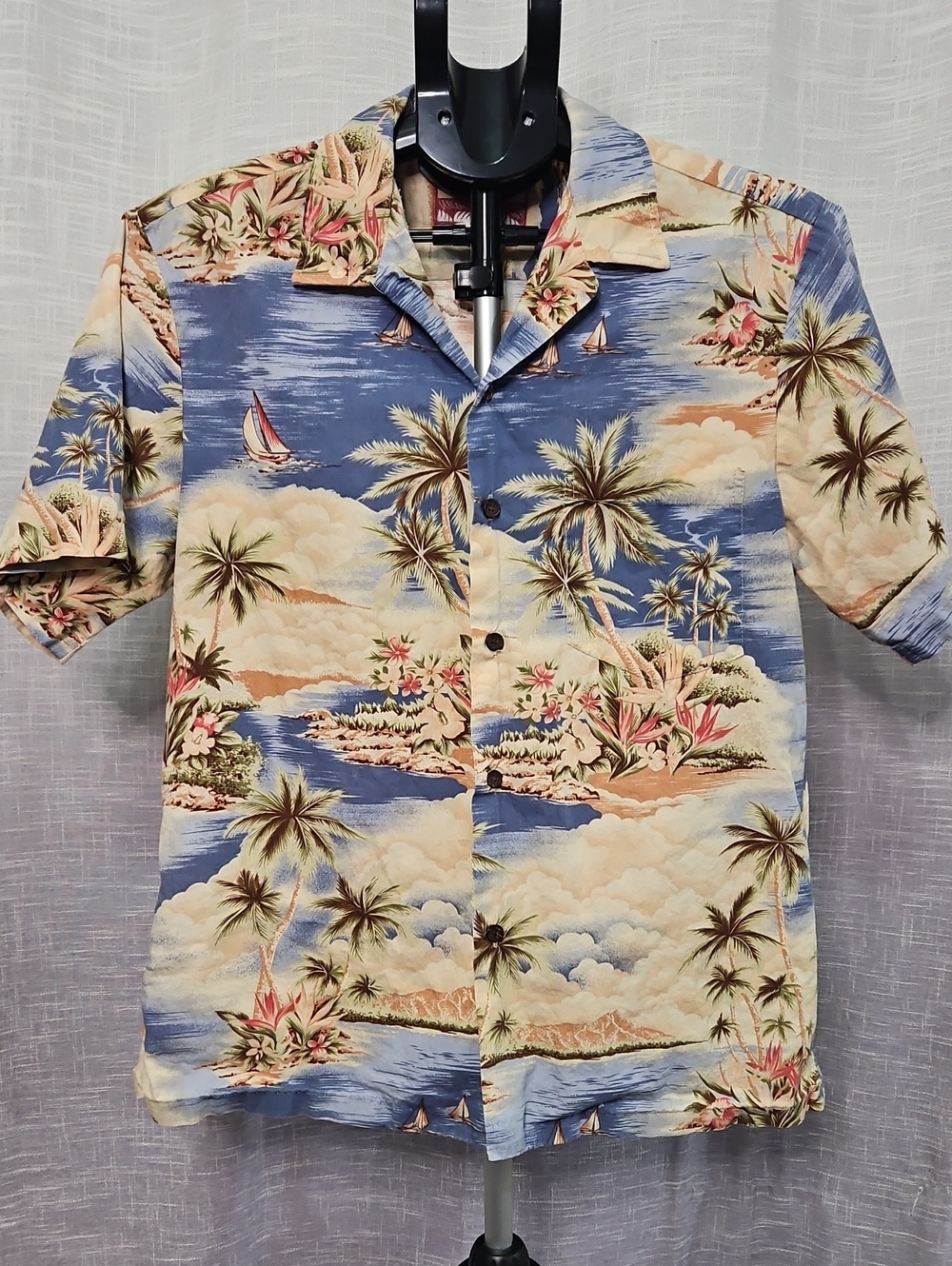 RJC Made in Hawaii Vintage Tropical Scenic Aloha Shirt